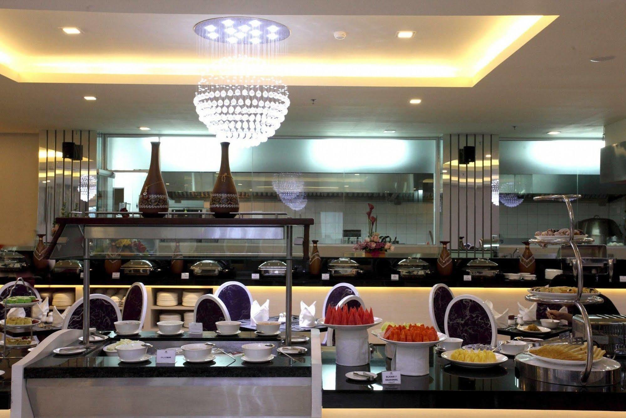 Gino Feruci Braga By Kagum Hotels Bandung Exterior foto
